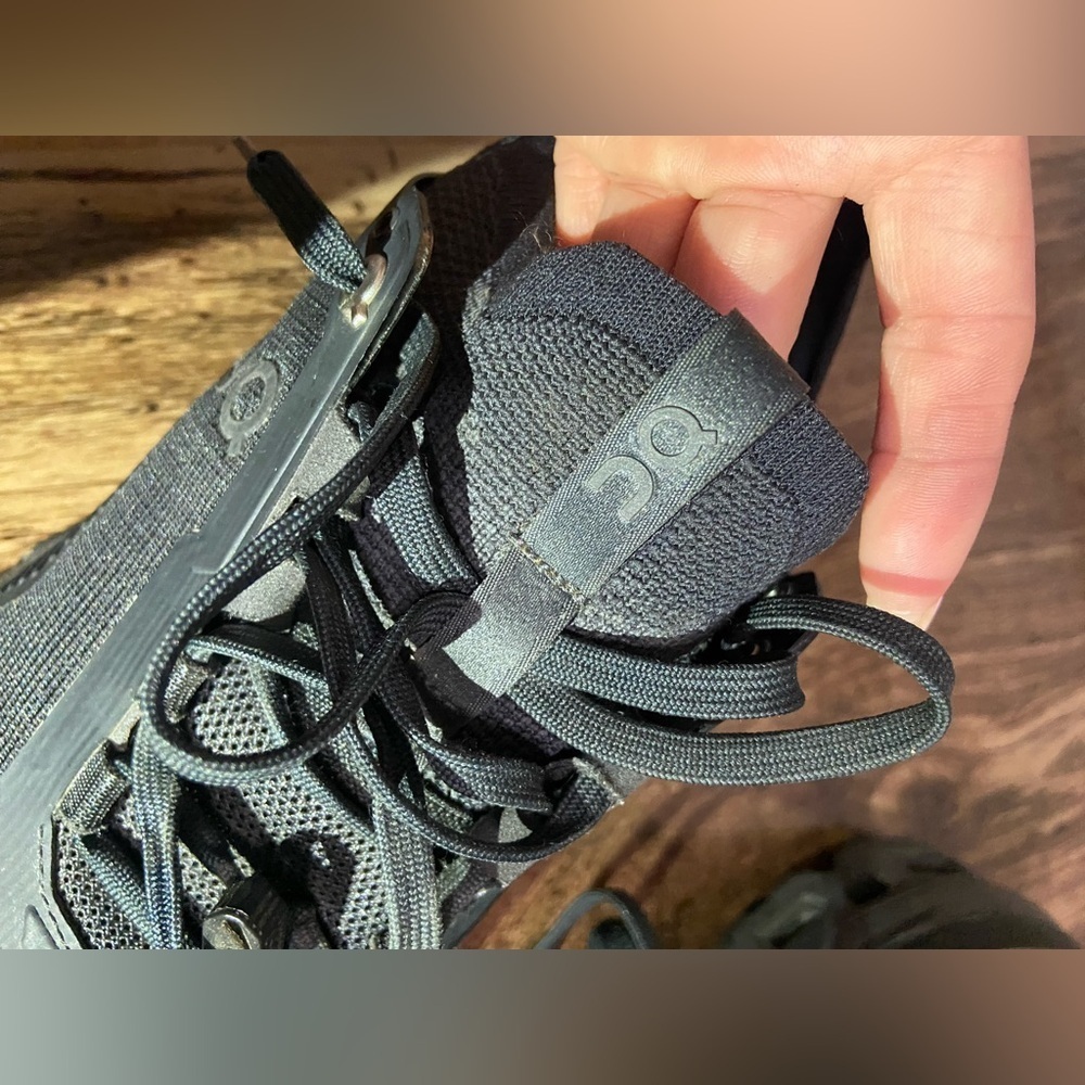 On running shoes - Picture 11 of 16
